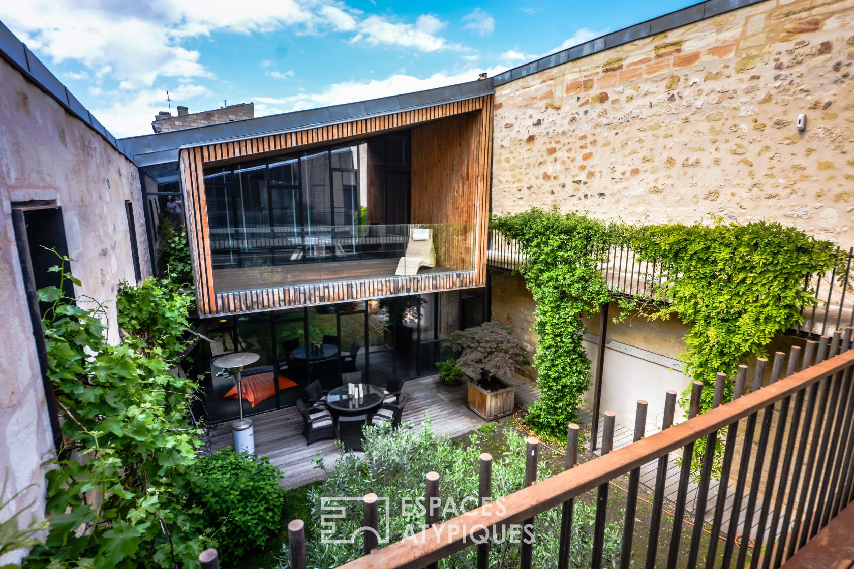 Loft ancien chai Bordeaux centre