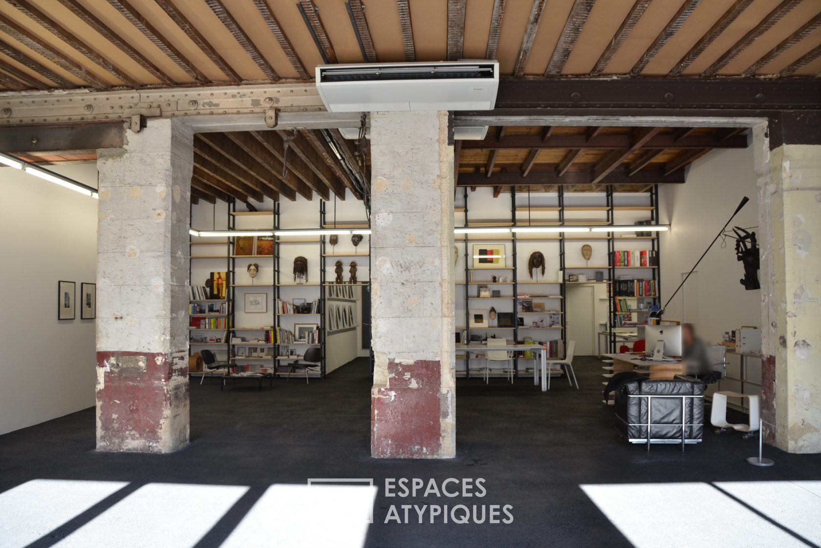 Galerie loft brut dans Bordeaux