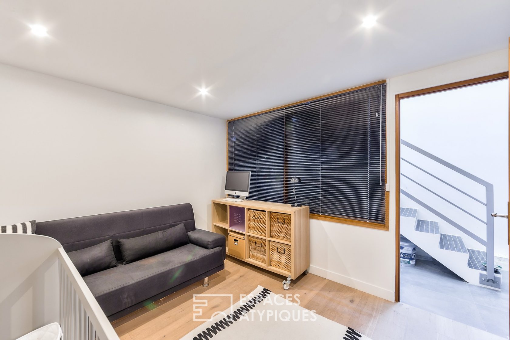 Contemporary loft house