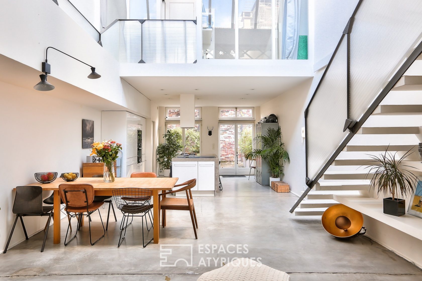 Contemporary loft I Montreuil
