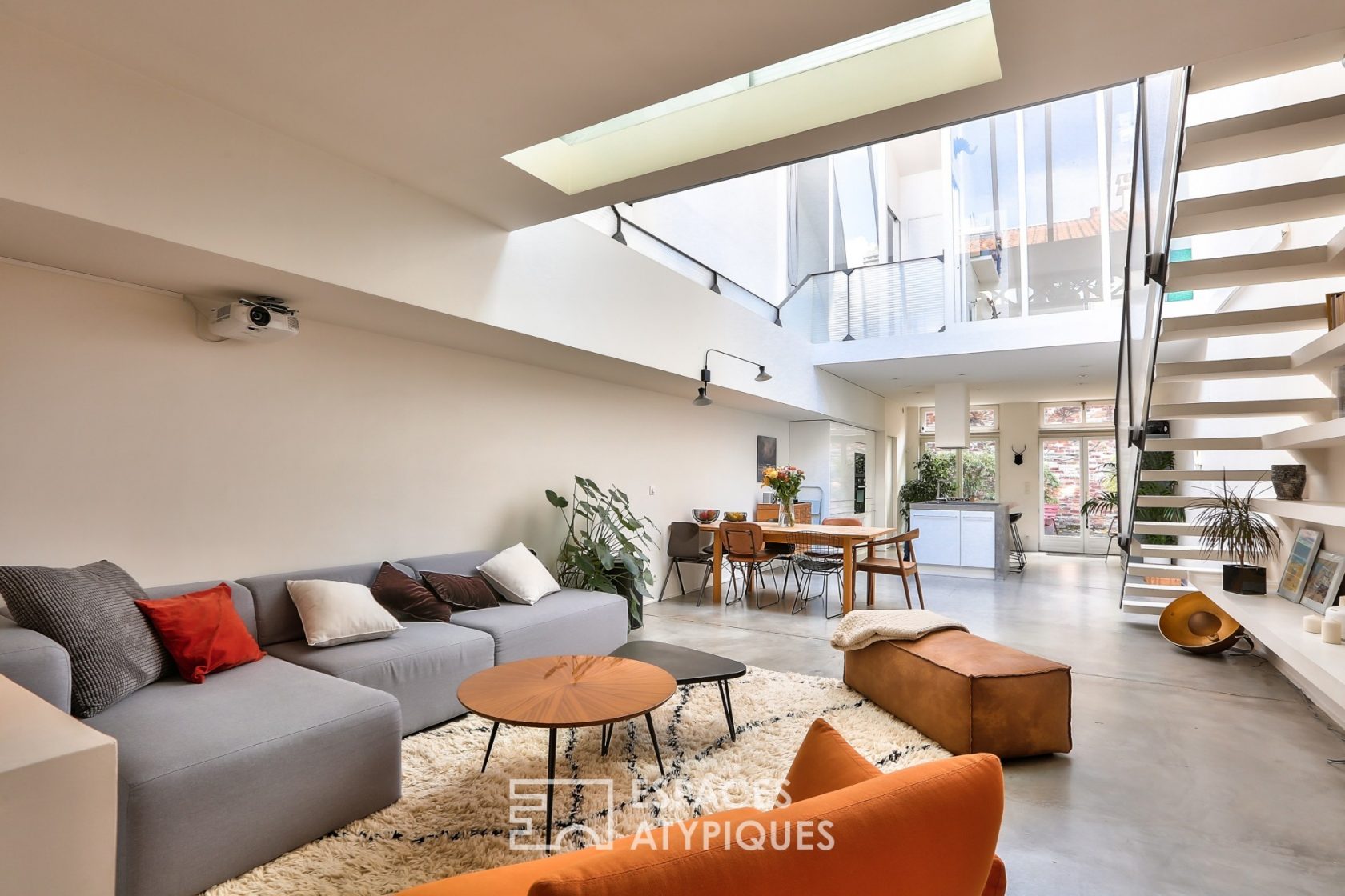 Contemporary loft I Montreuil
