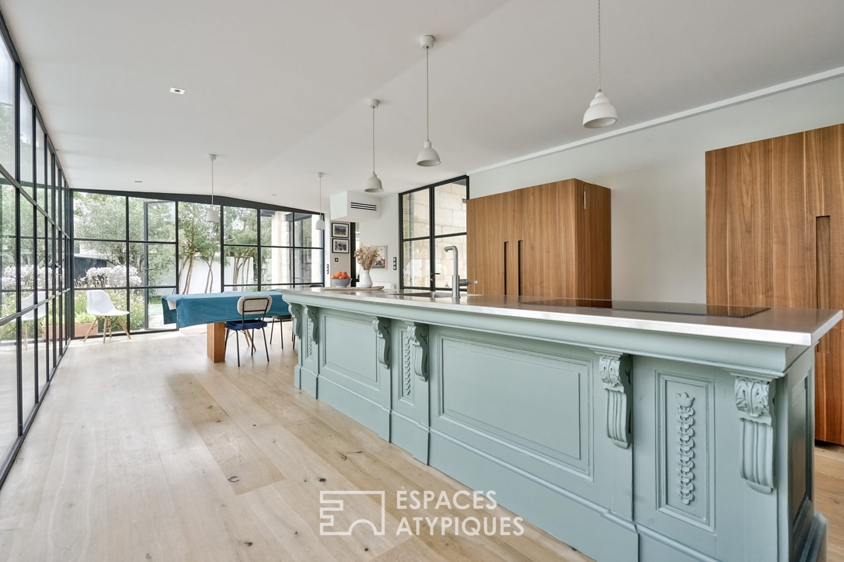 Azul house