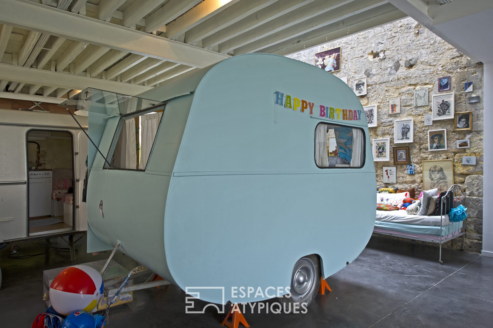Loft caravan