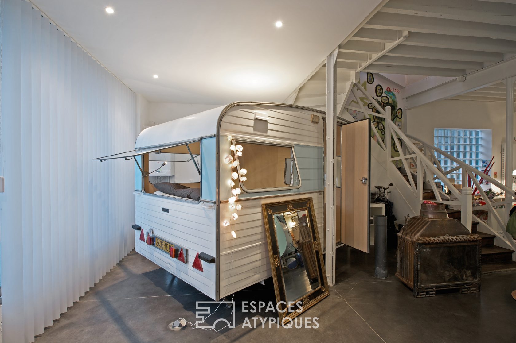 Loft caravan
