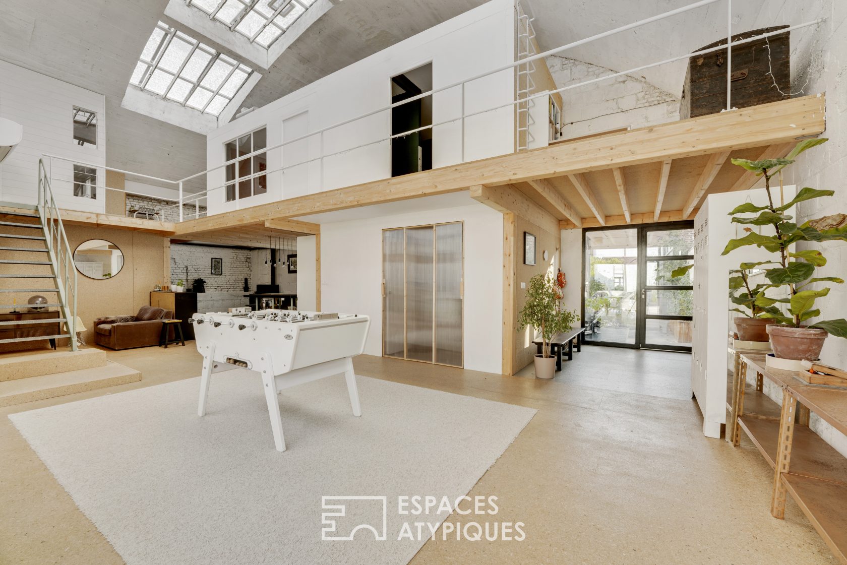 Atypical cork loft