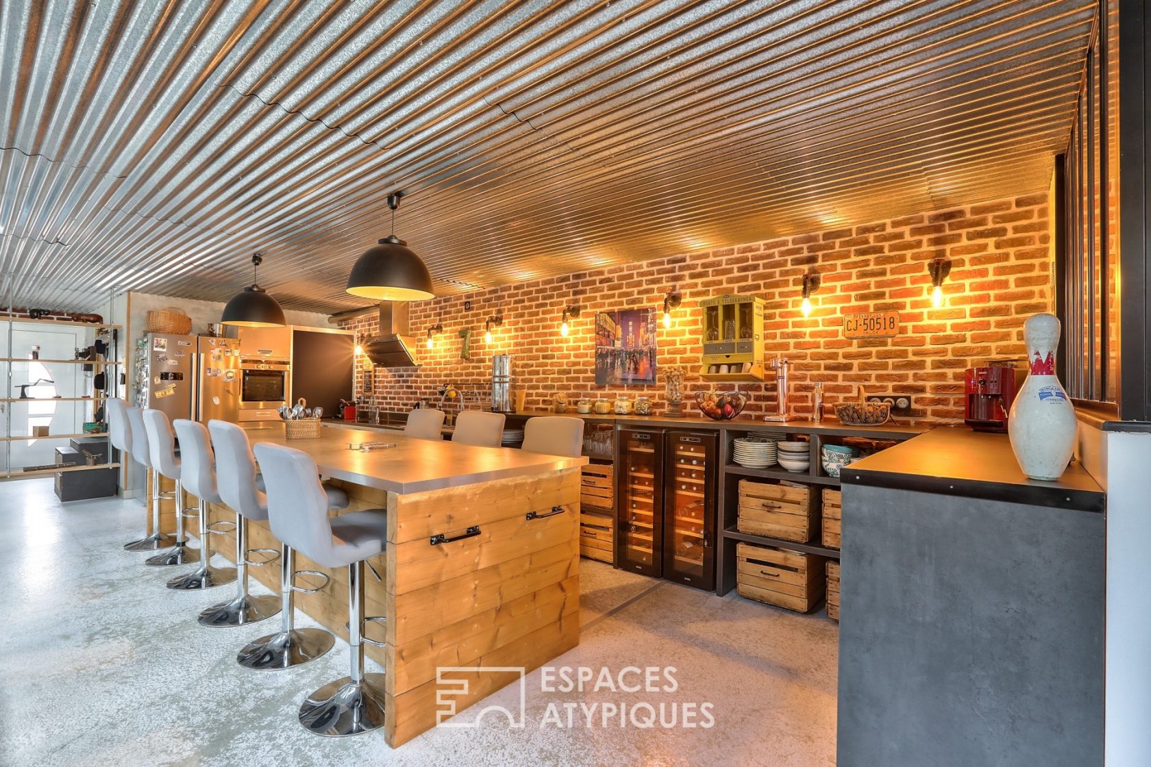 Loft with swimming pool