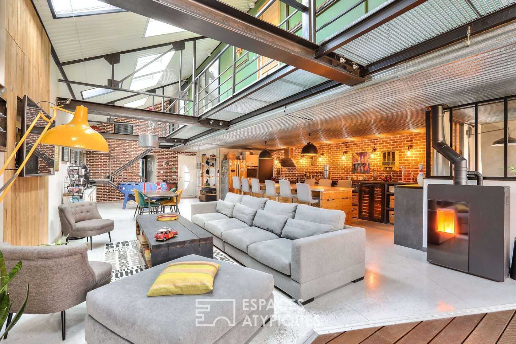 Loft with swimming pool