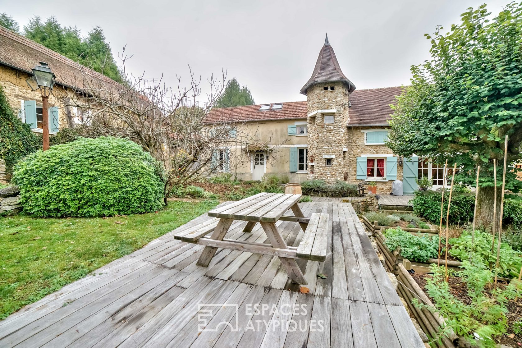 Western Normandie House