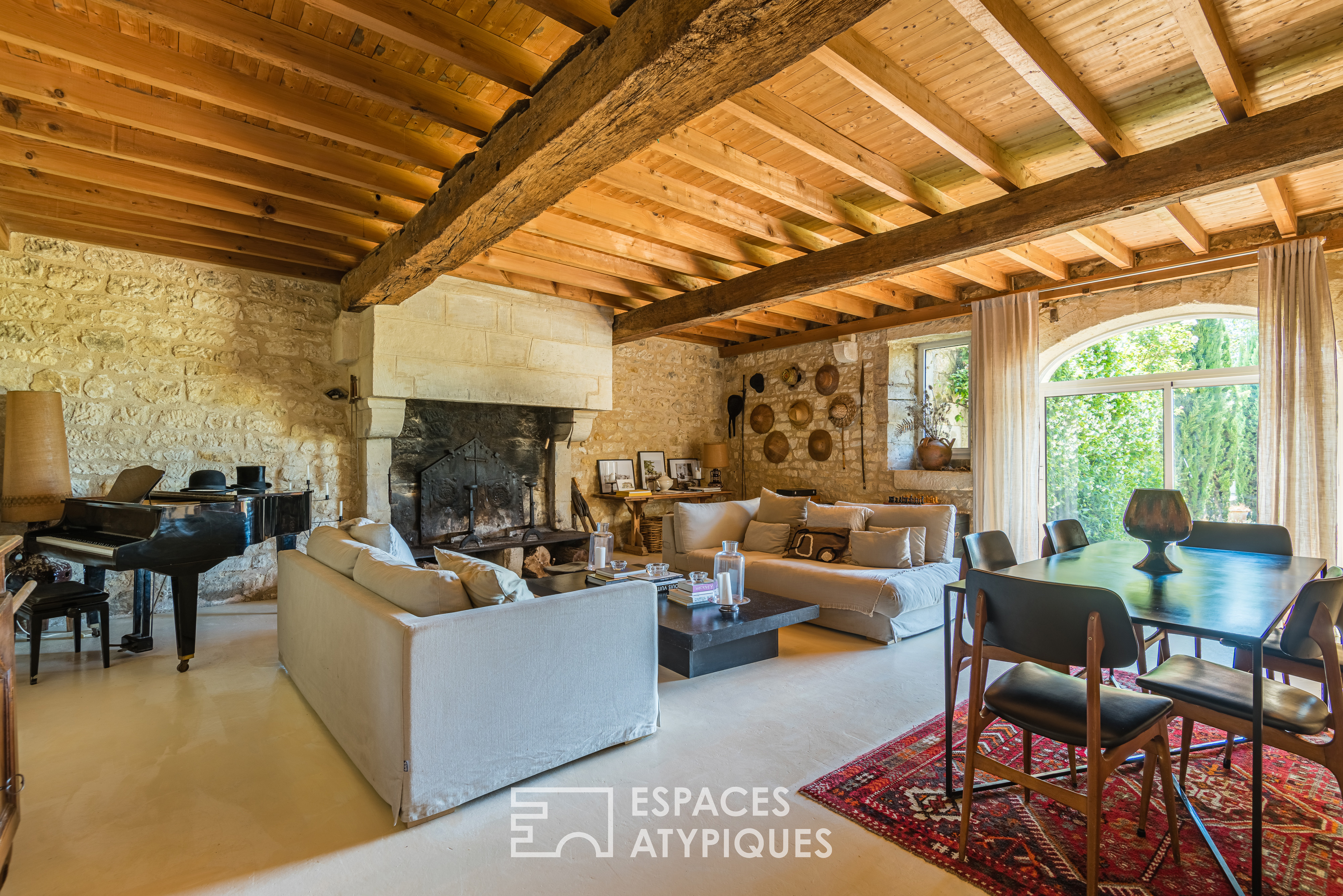 Old renovated priory in Gironde