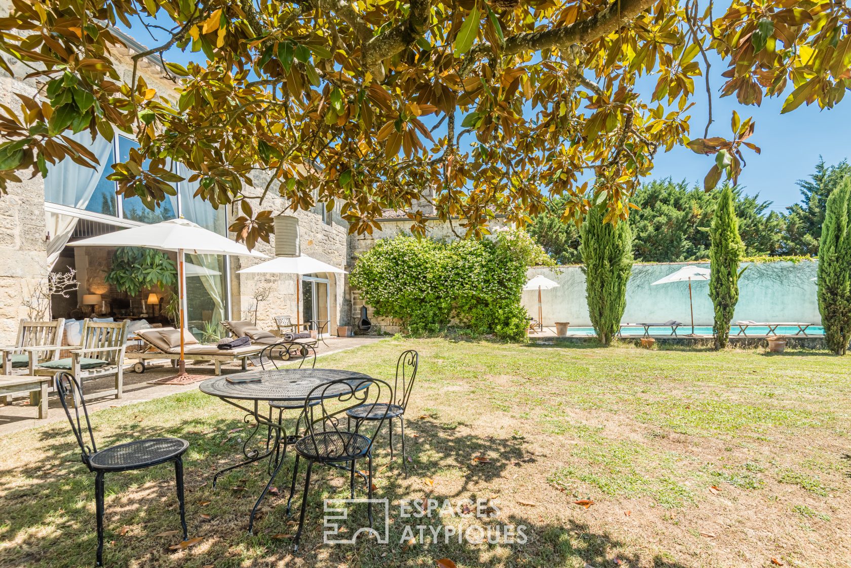 Old renovated priory in Gironde