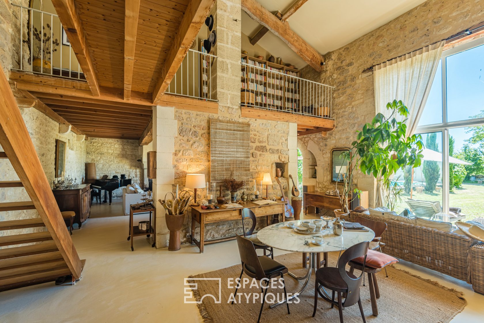 Old renovated priory in Gironde