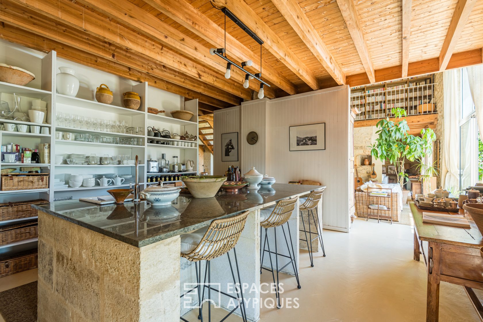 Old renovated priory in Gironde