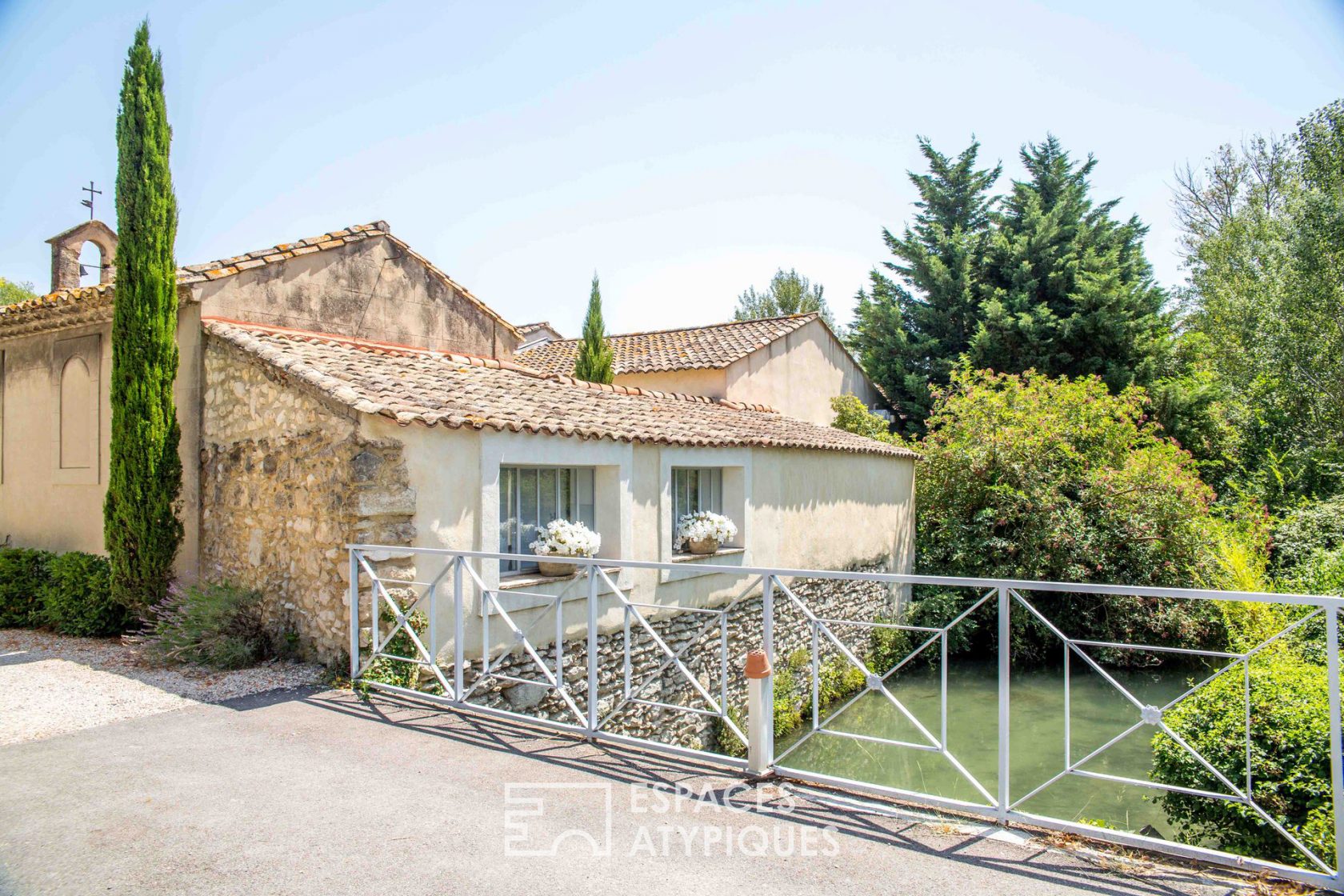 Flowered Domain in Provence