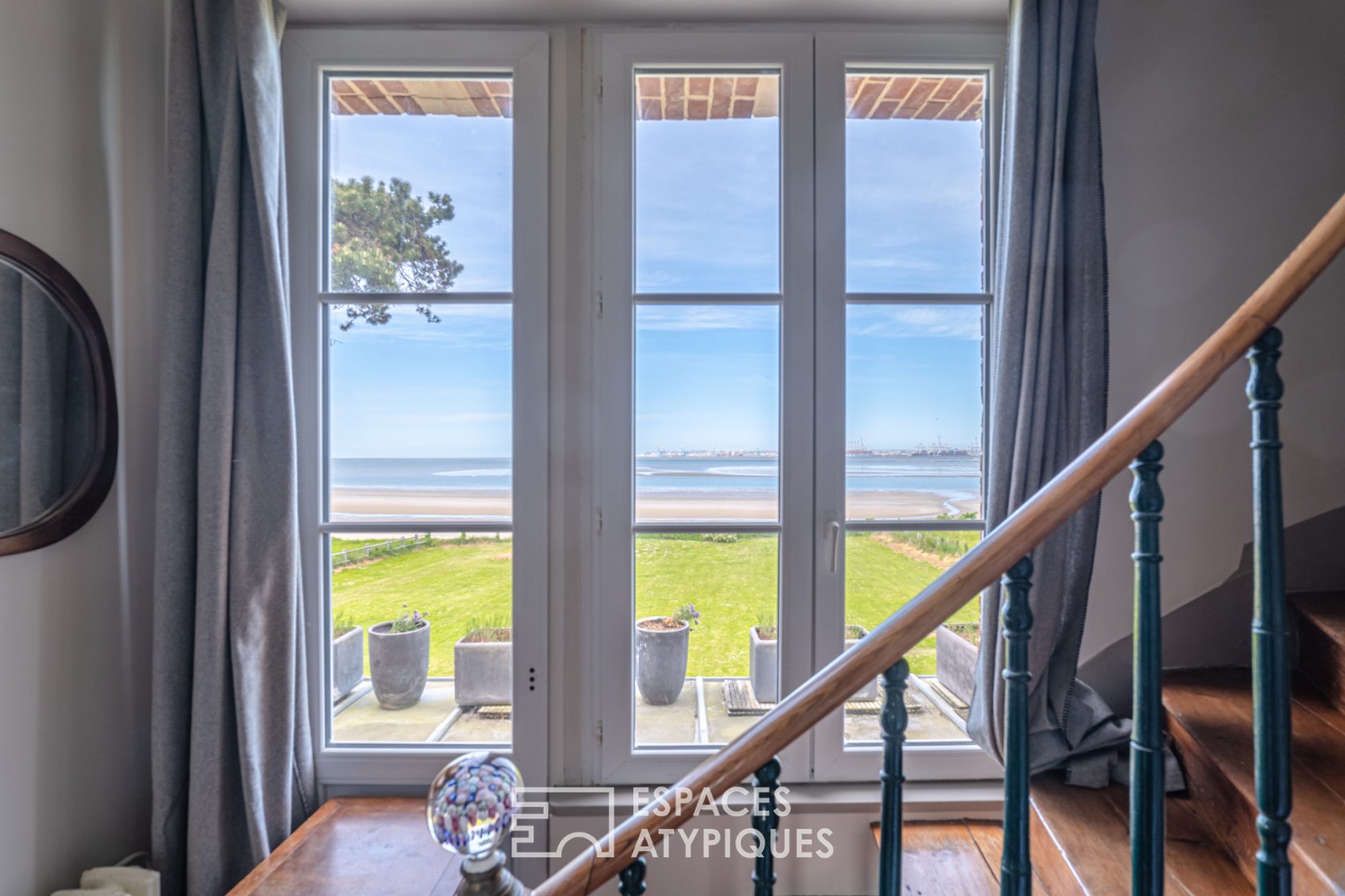 Manoir normand avec vue mer