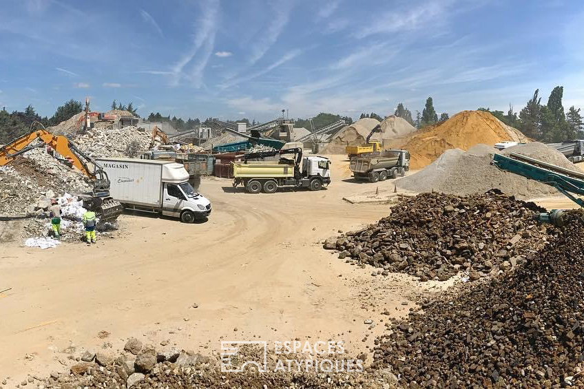 Dockyard sand