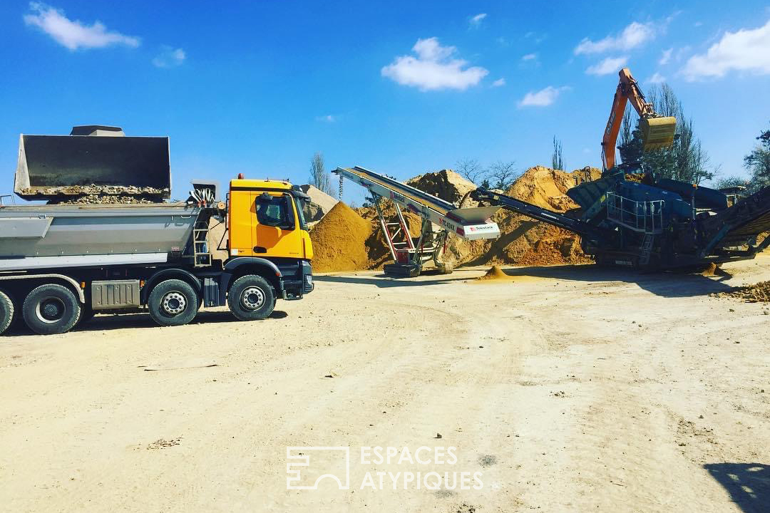 Dockyard sand
