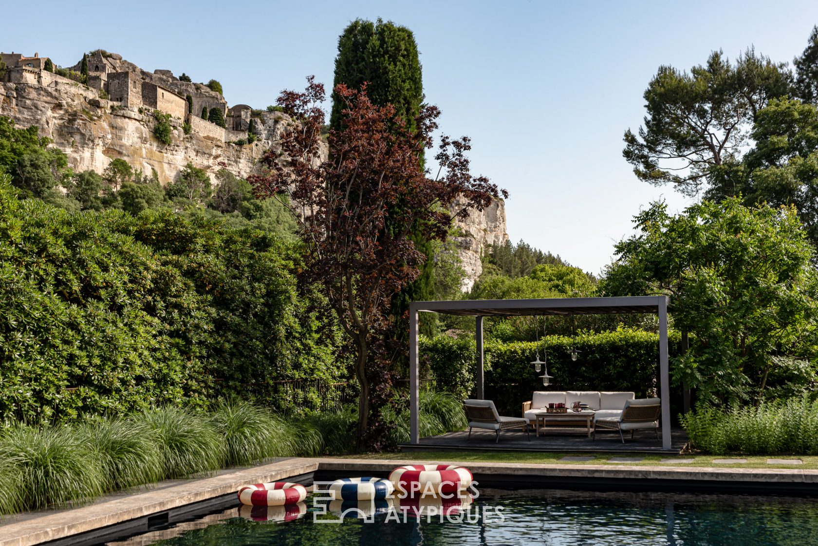 Mas troglodyte en provence