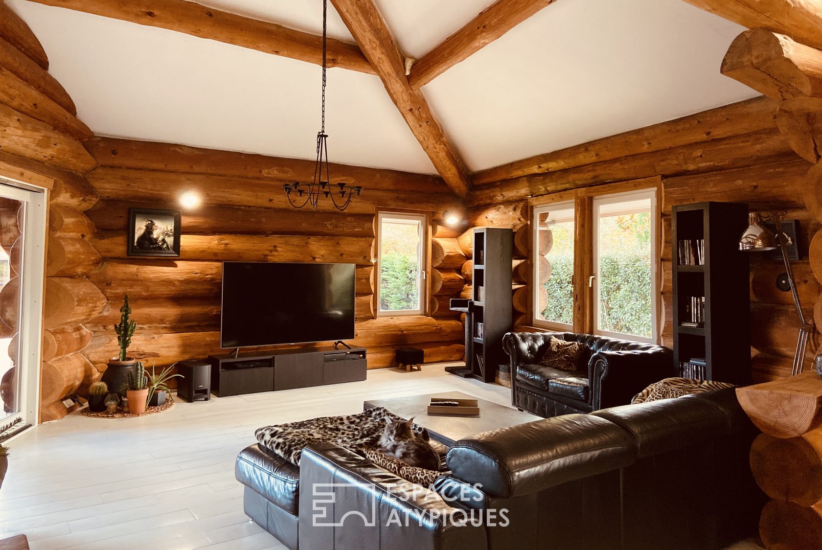 Canadian cottage wood