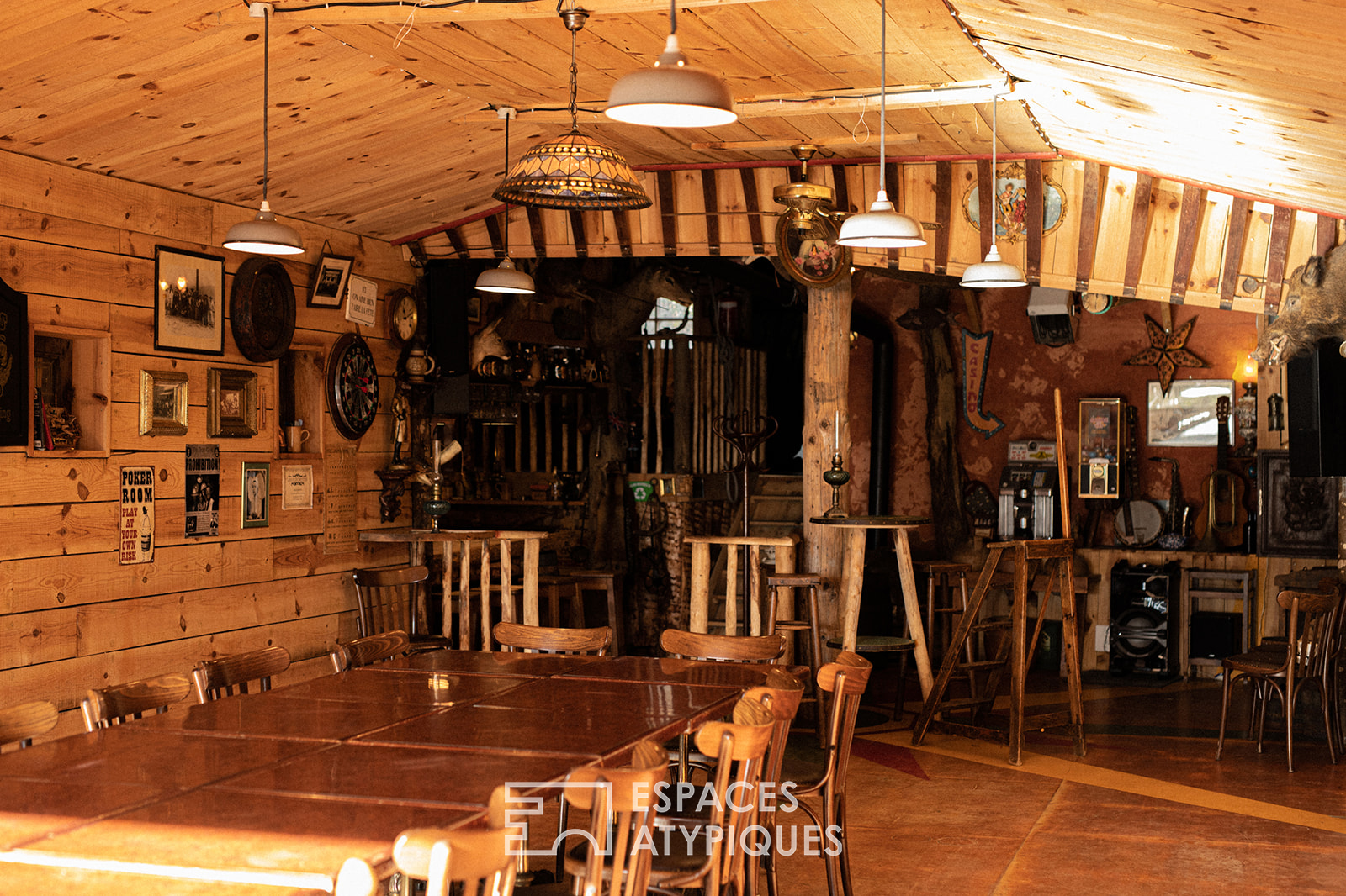 Espace Western ambiance saloon