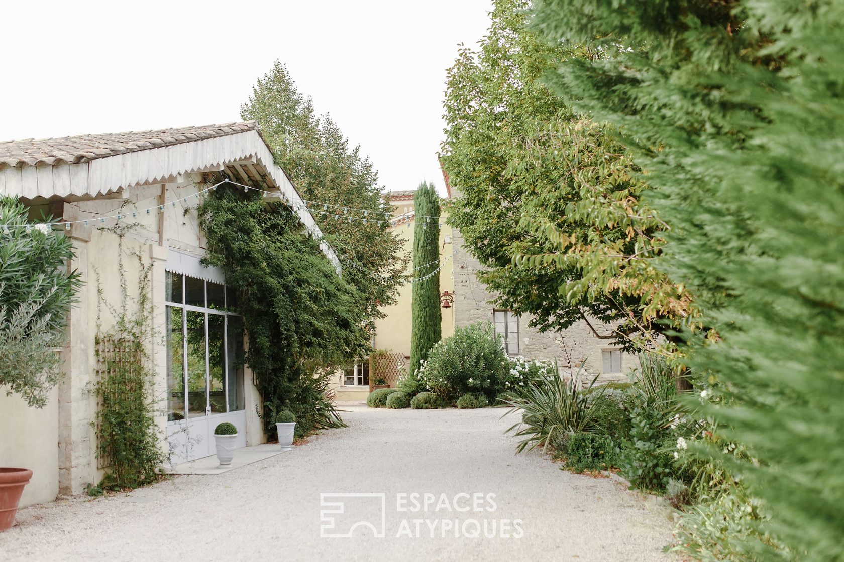 Flowered Domain in Provence