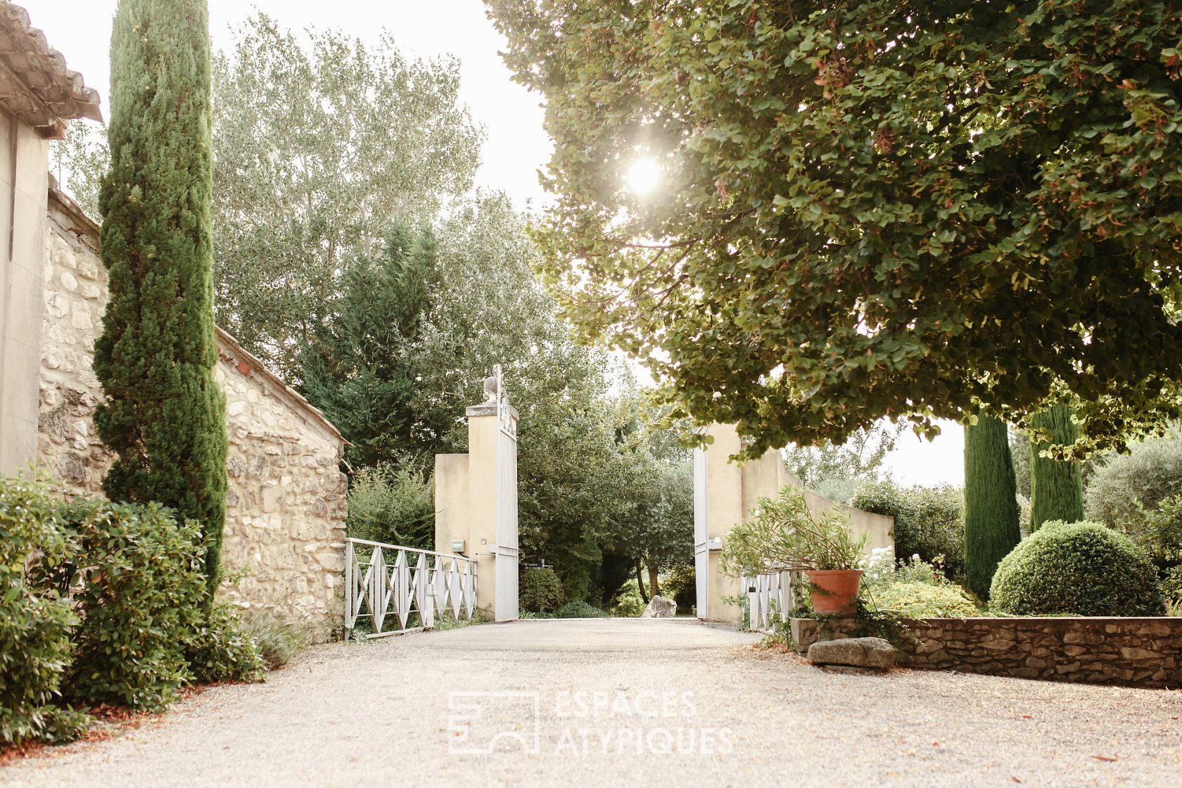 Flowered Domain in Provence