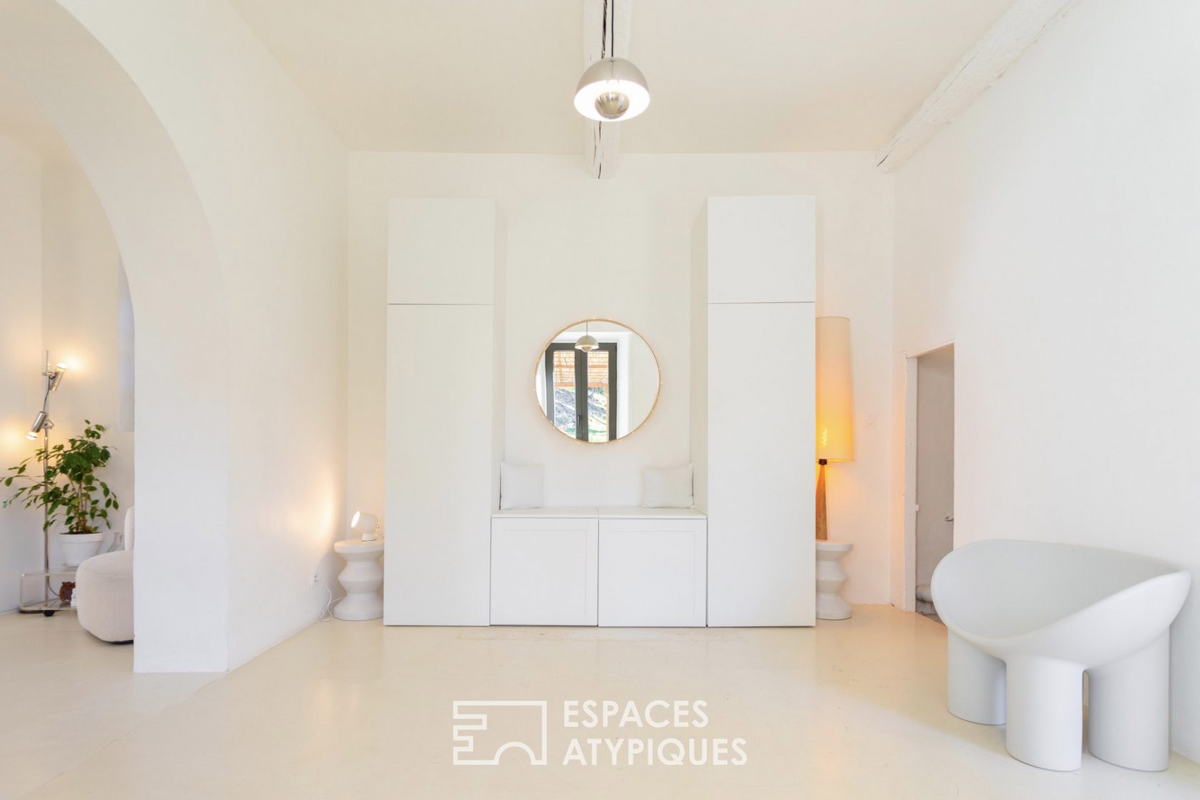 The Provencal bastide with swimming pool