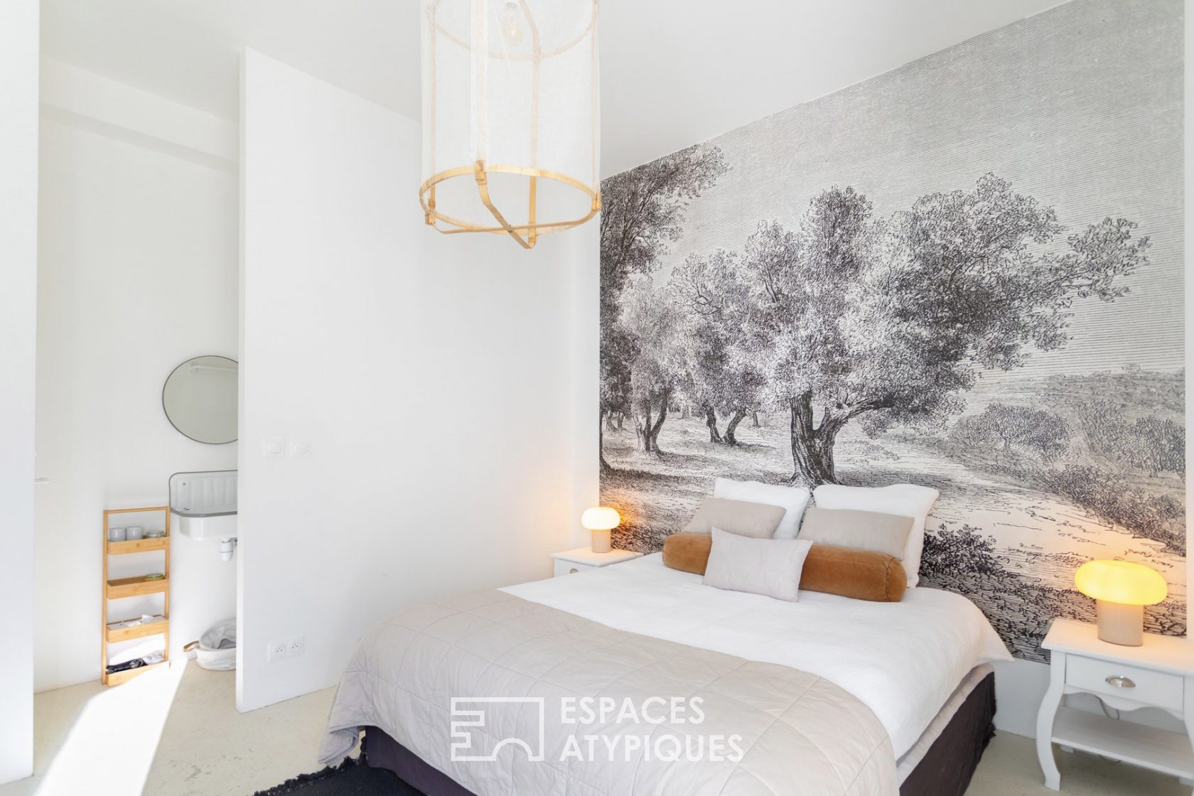 The Provencal bastide with swimming pool