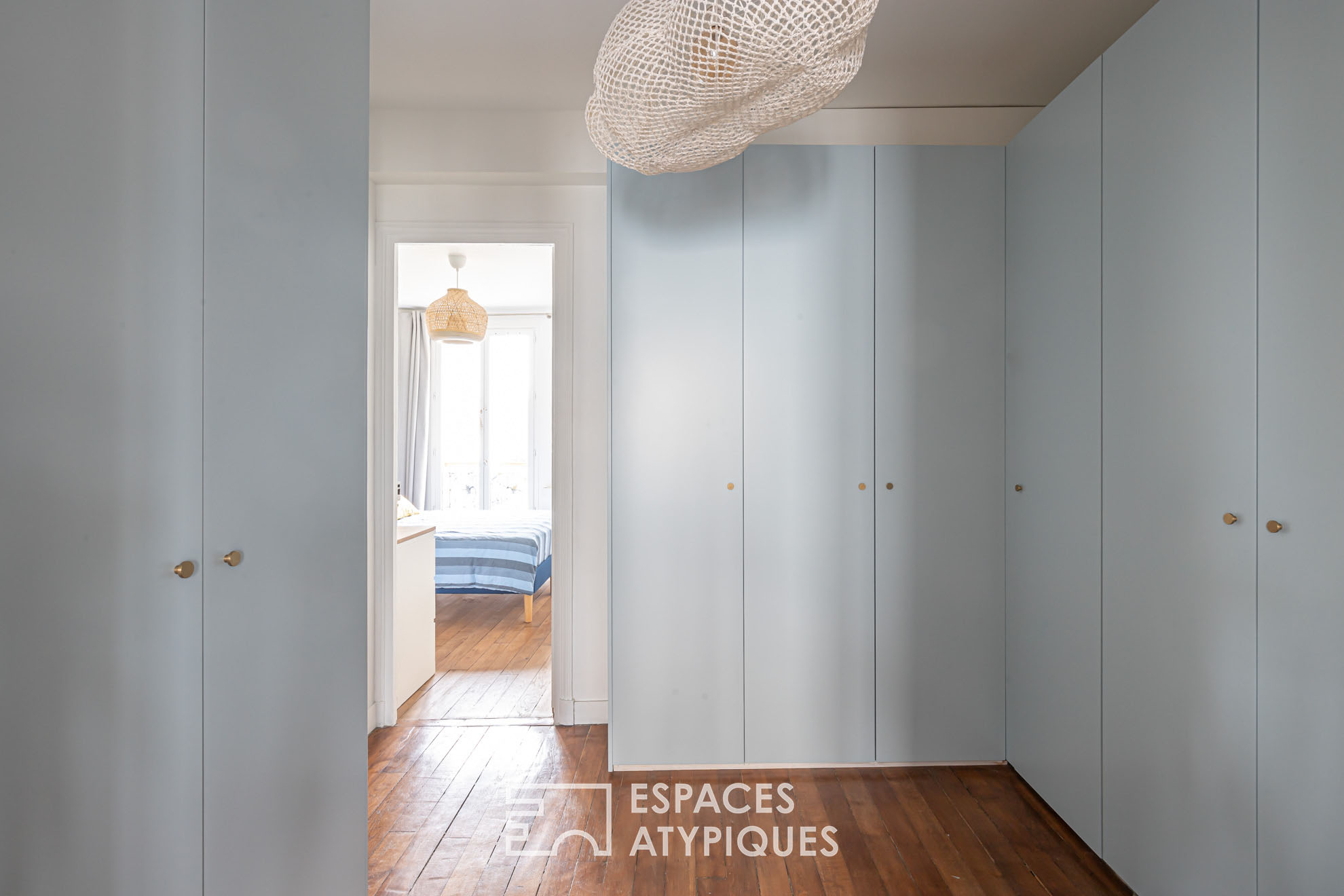 Appartement dans un immeuble des années 30