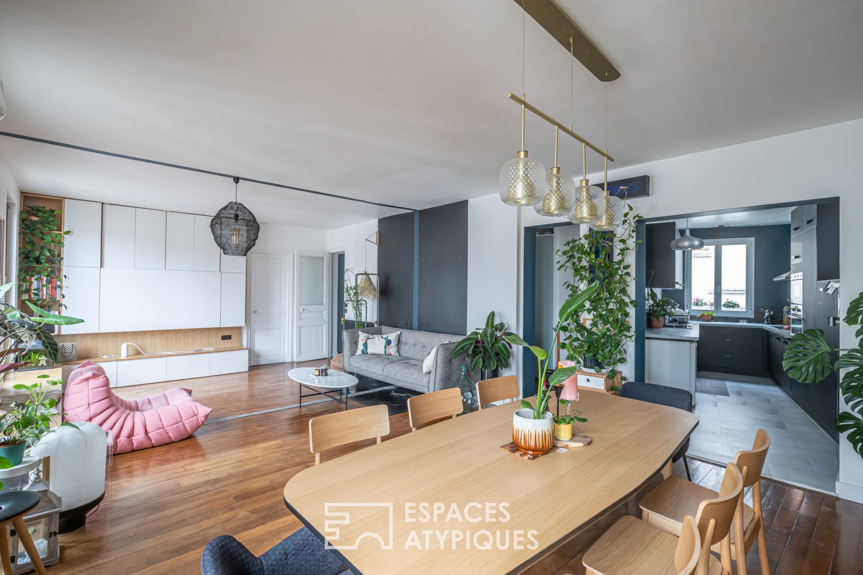 Appartement dans un immeuble des années 30