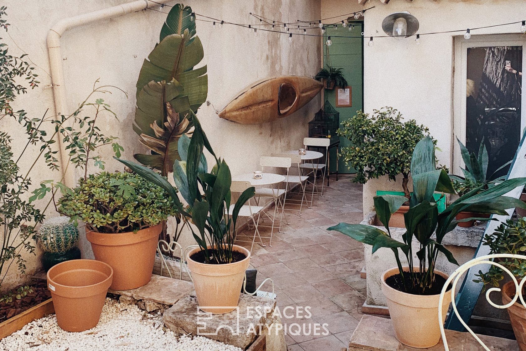 Californian house near Marseille