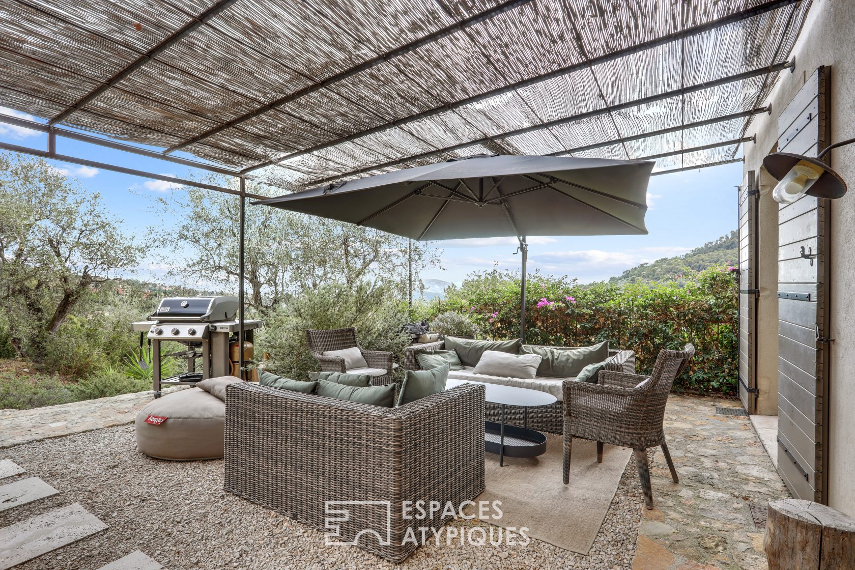 Provencal estate with stone terraces and swimming pools