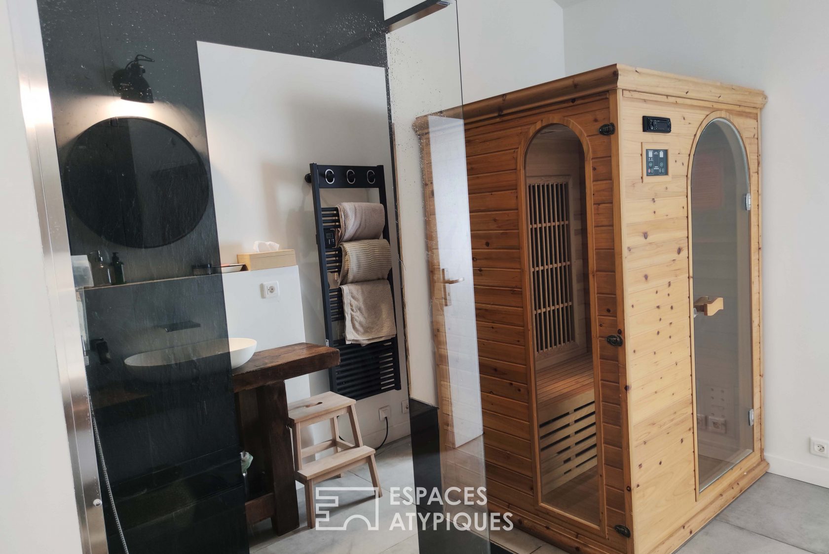 Nantes wood and stone loft