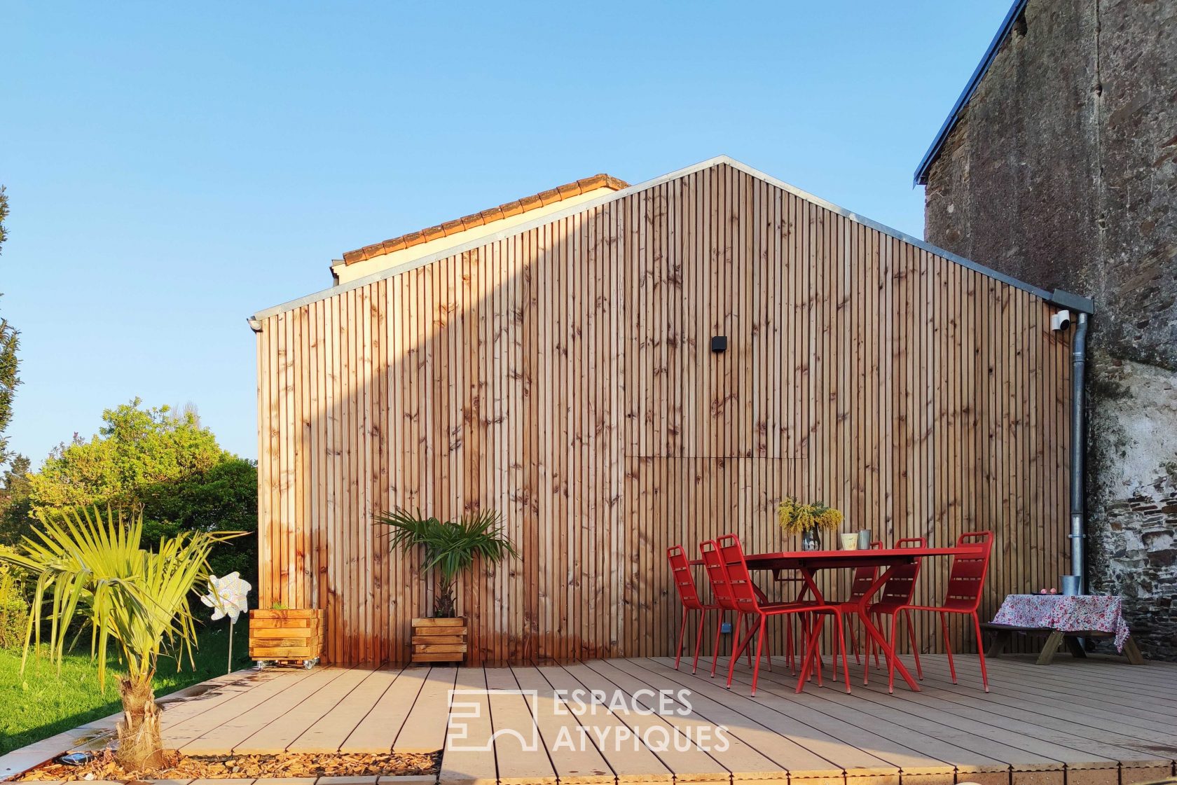 Nantes wood and stone loft