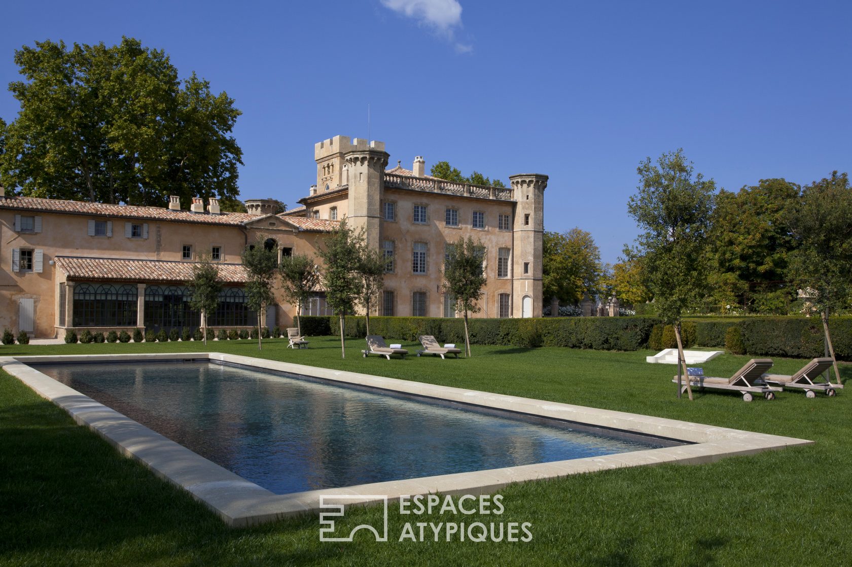 Estate with Tuscan villas