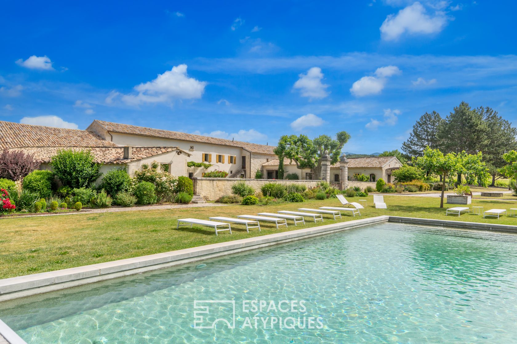 Mas de m house in the vineyards