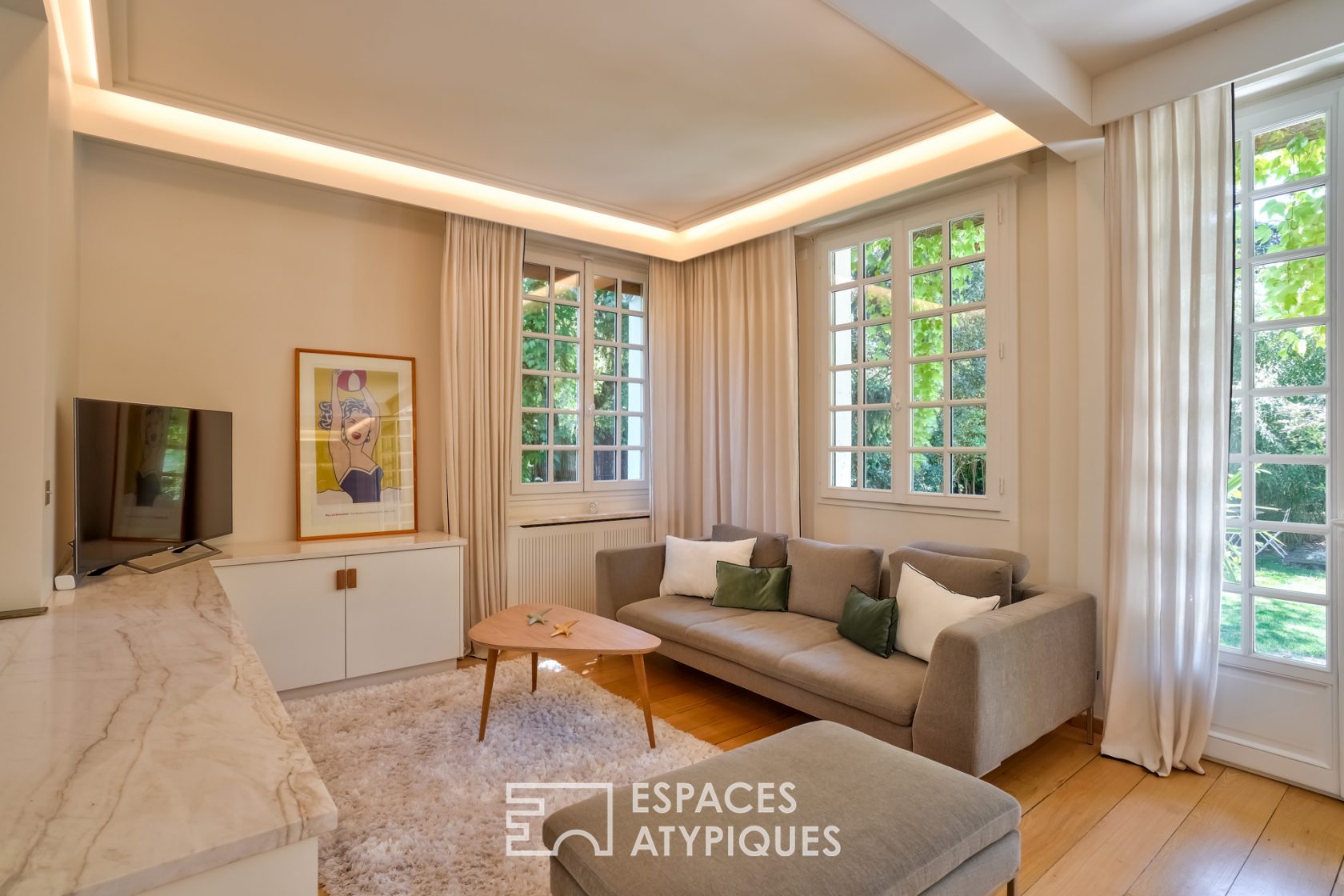 Townhouse with garden and jaccuzi