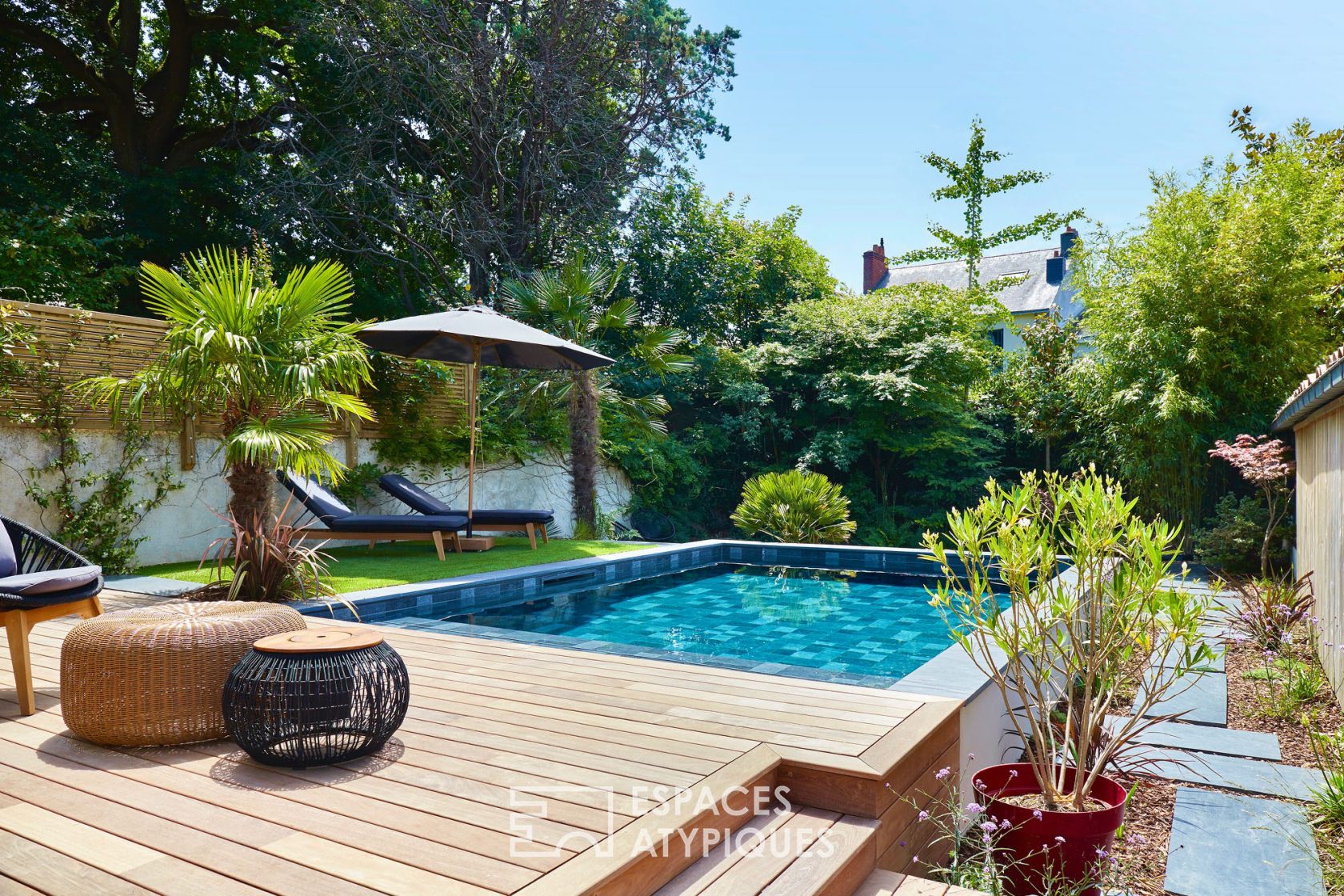 Maison M contemporaine avec piscine