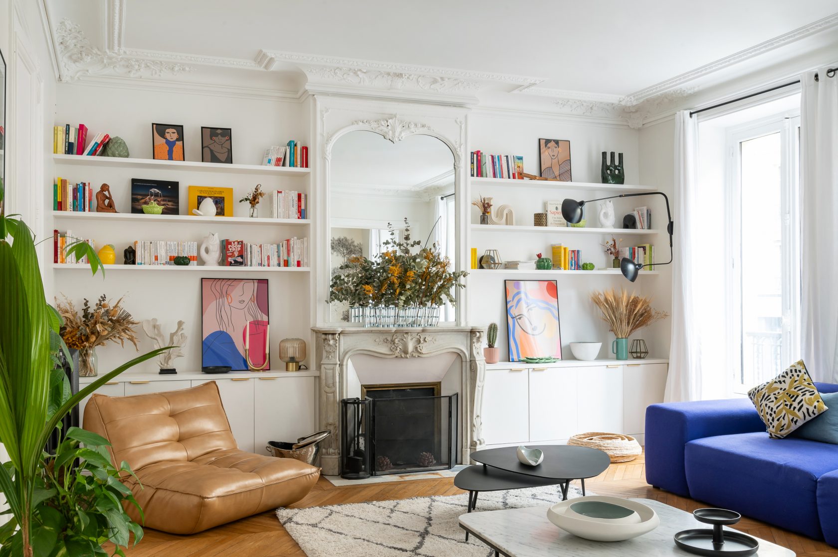 Haussmanian apartment with its contemporary decoration