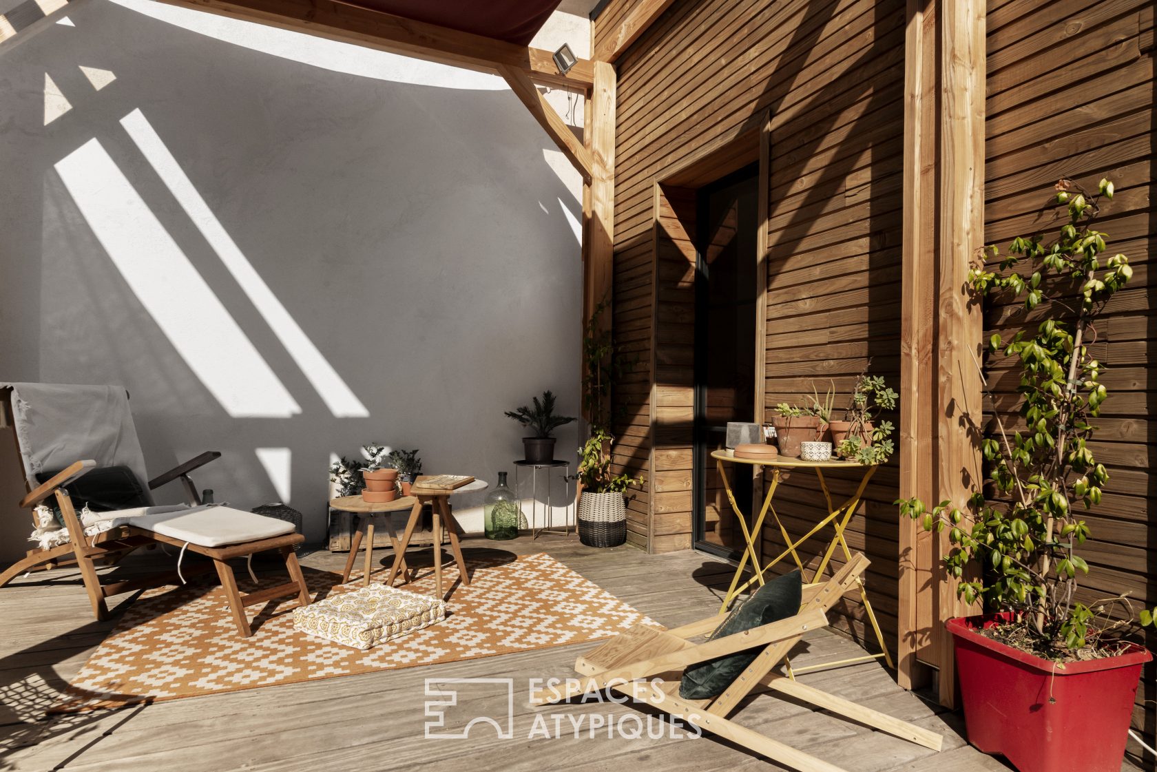 Maison déco avec terrasse en bois