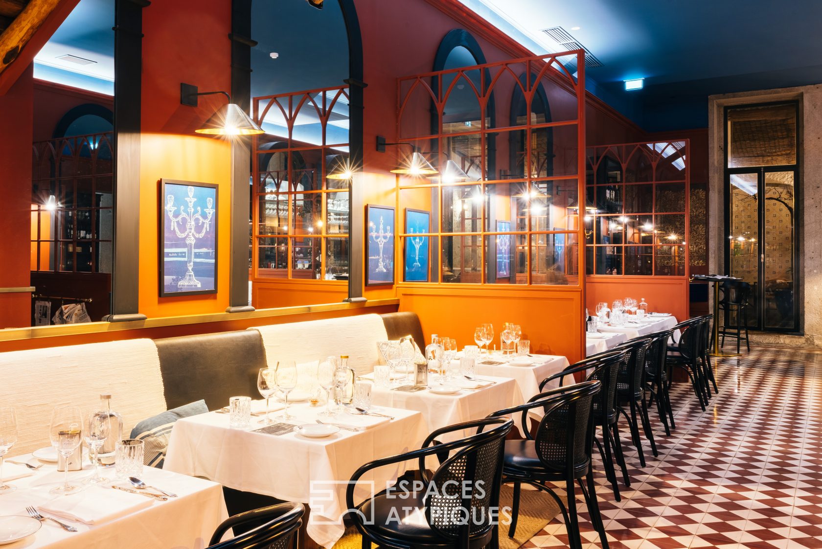 Store-Hotel Le coq