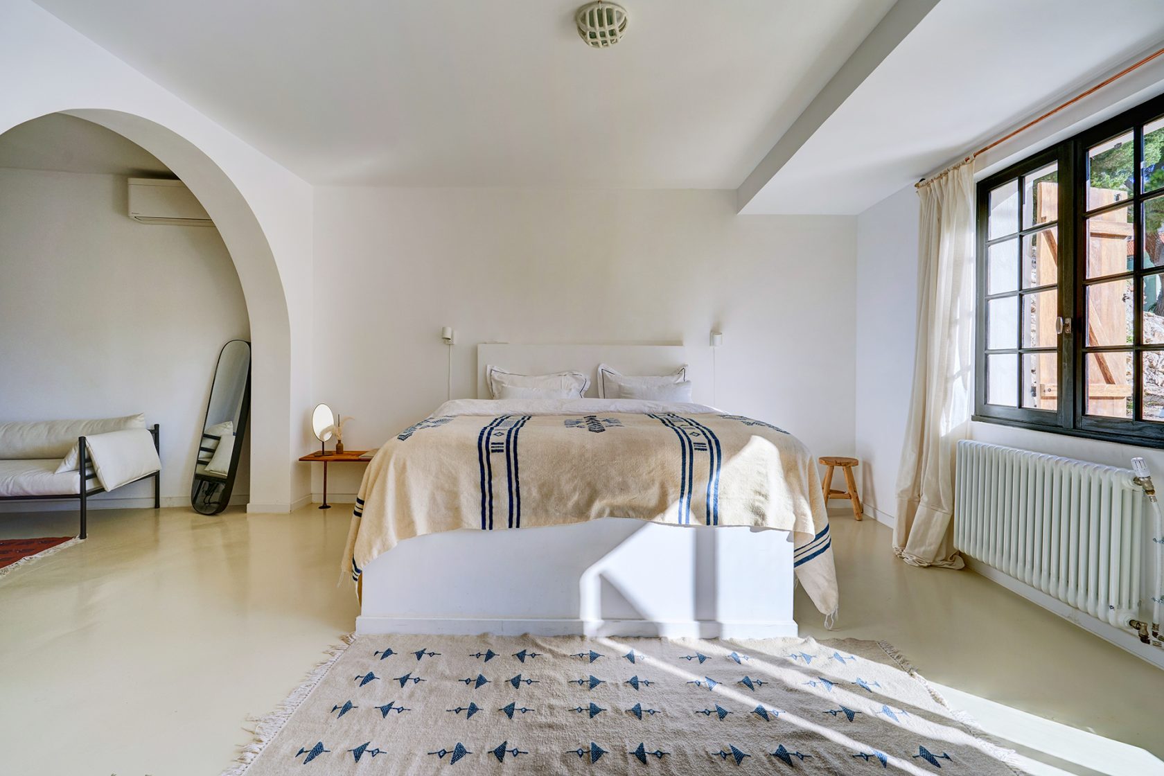 Andalusian villa with Mediterranean decoration