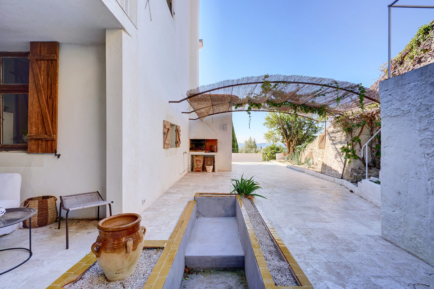 Andalusian villa with Mediterranean decoration