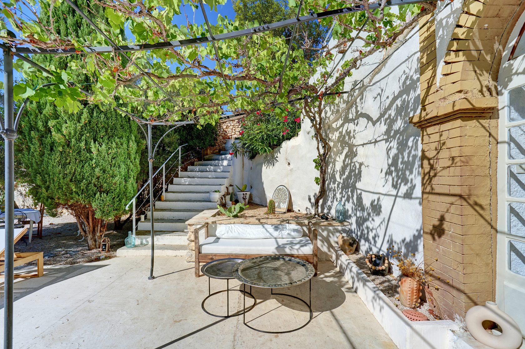 Andalusian villa with Mediterranean decoration