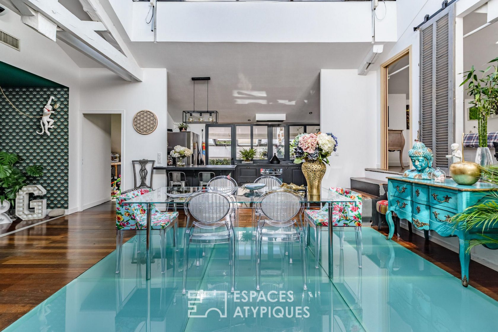 Atypical loft in Marseille