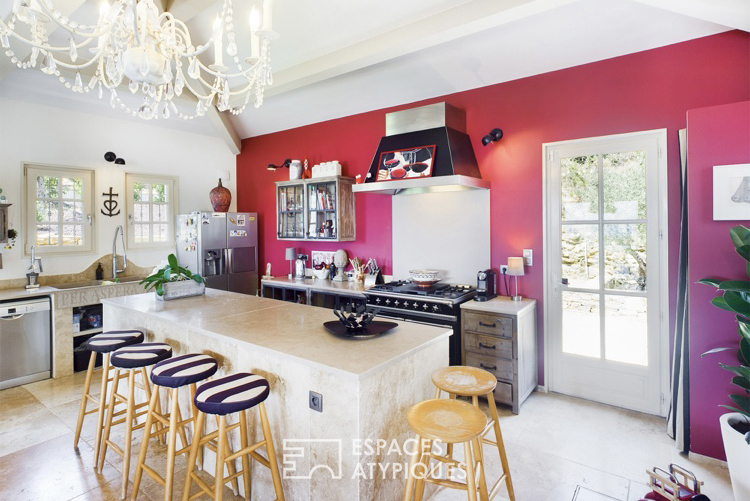 Villa contemporaine au milieu des vignes