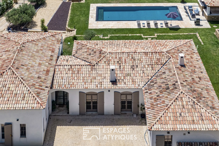 Villa contemporaine au milieu des vignes