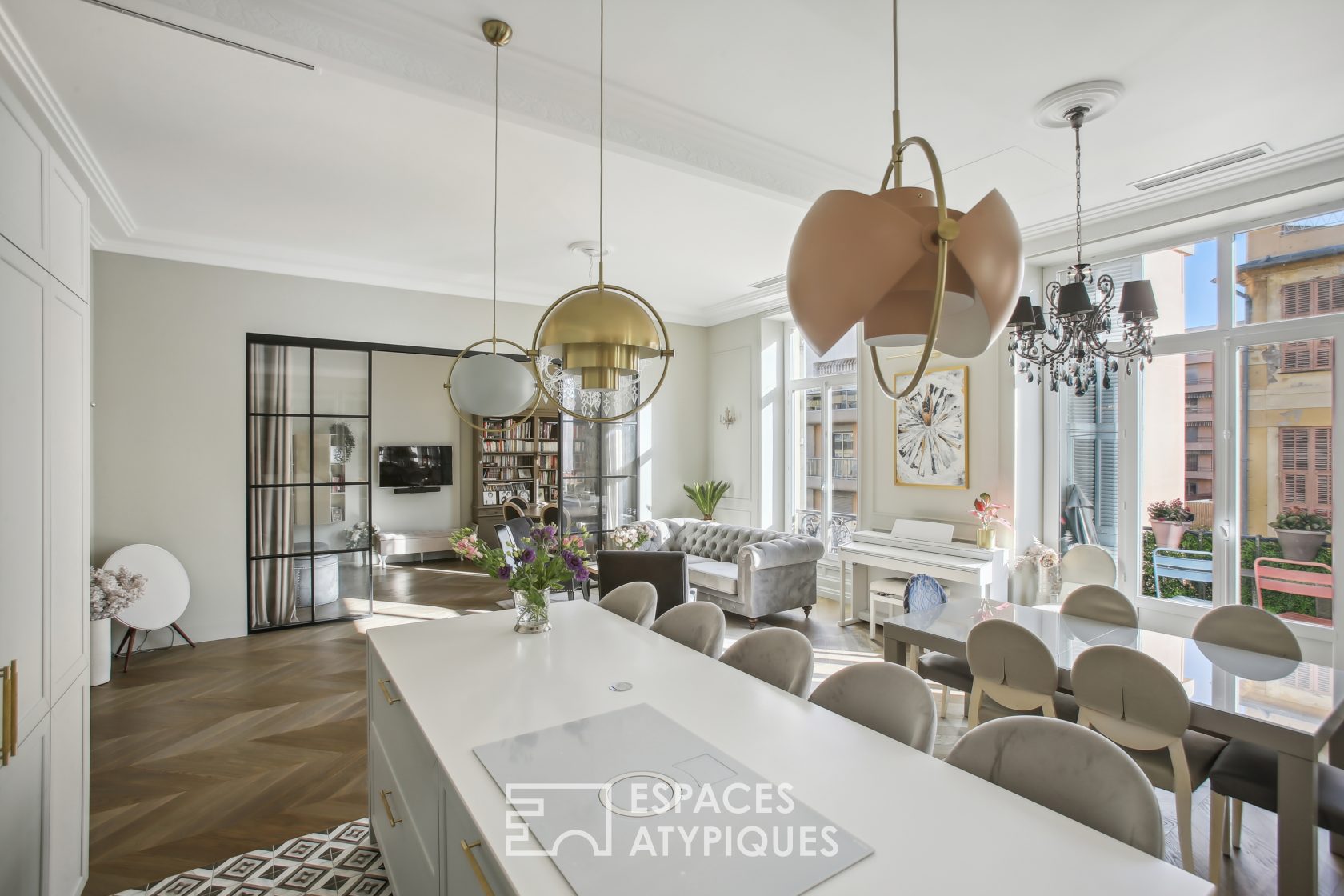 Appartement haussmannien et contemporain niçois