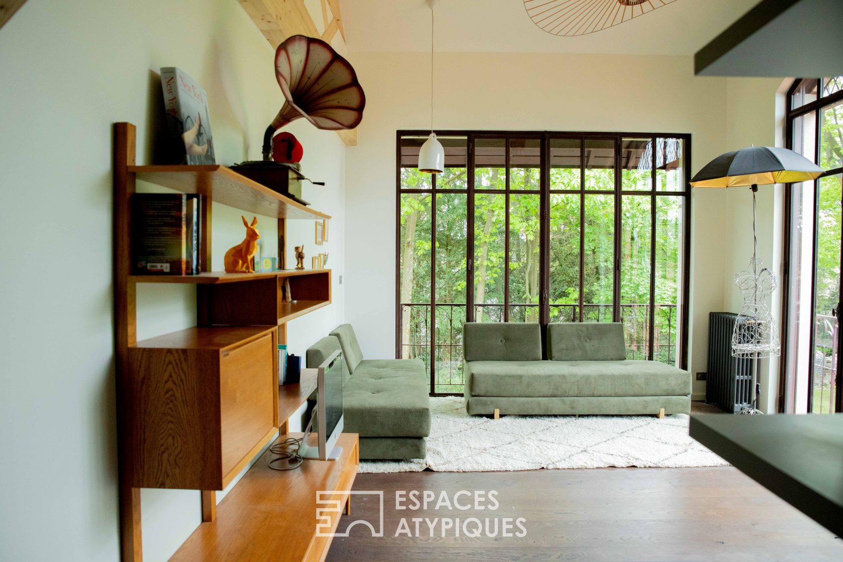 Grande maison contemporaine avec ancienne orangerie rénovée