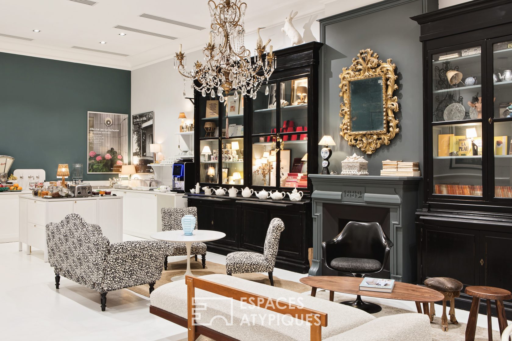 Chic and contemporary Haussmannian hotel
