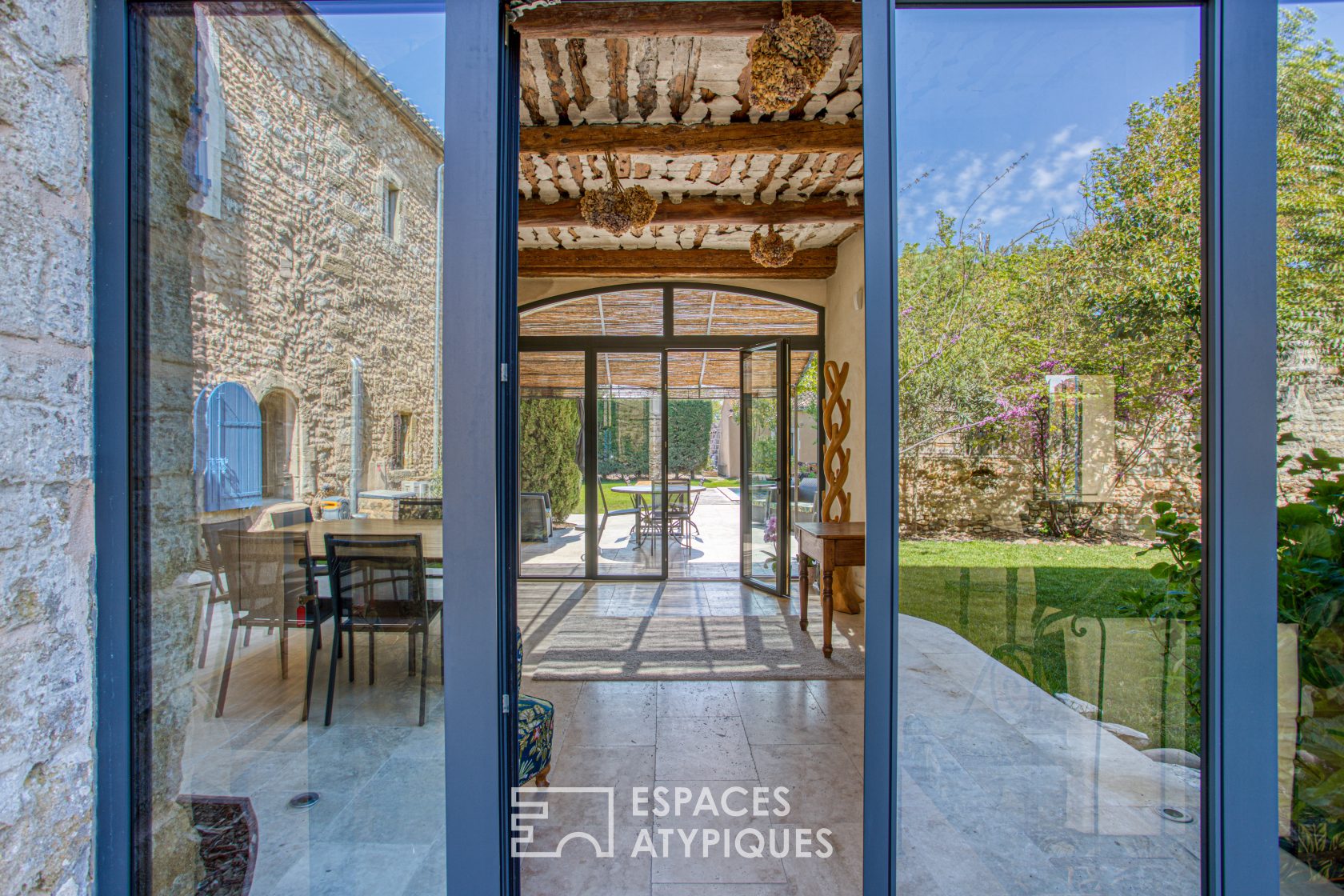 Renovated contemporary farmhouse with swimming pool
